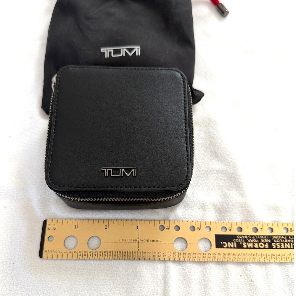 TUMI Belden Black Leather Travel 4" x 4" Zippered Jewelry Case and Gift Bag NWT - Picture 6 of 13